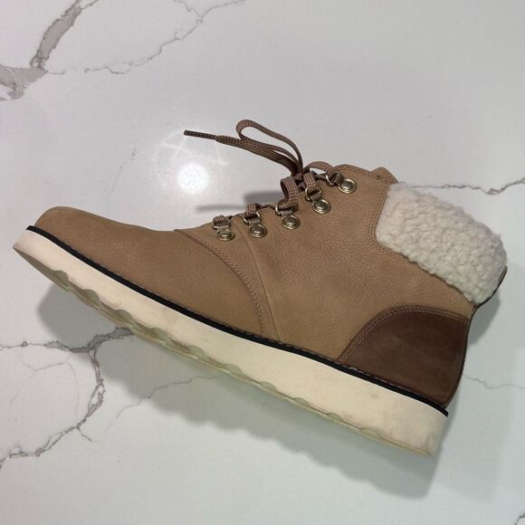 Cole Haan | Women's Nantucket Waterproof Winter Hiking Boots Faux Fur 9.5B - Picture 5 of 14